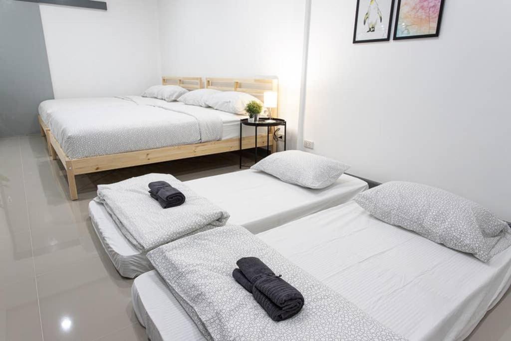 P4 Silom Large 2beds full kitchen WIFI 4-6pax Lejlighed Bangkok Eksteriør billede
