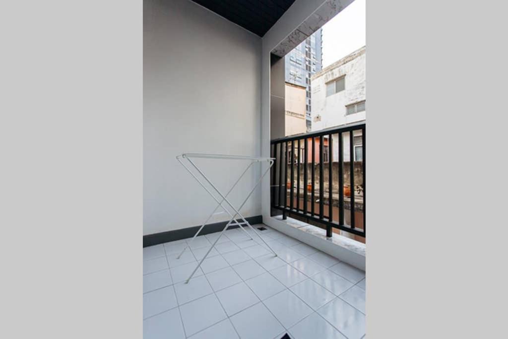 P4 Silom Large 2beds full kitchen WIFI 4-6pax Lejlighed Bangkok Eksteriør billede
