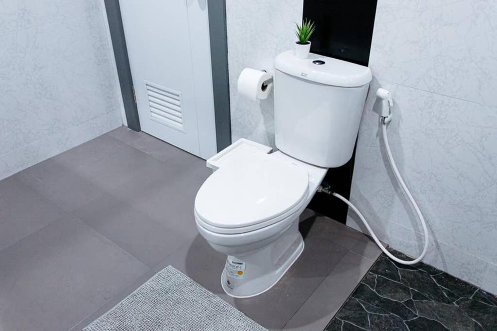 P4 Silom Large 2beds full kitchen WIFI 4-6pax Lejlighed Bangkok Eksteriør billede